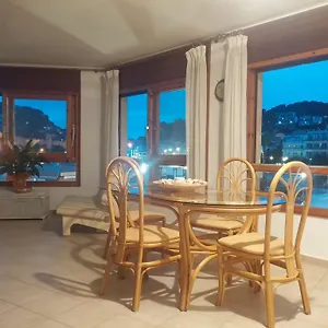 https://lydias-apartment-with-castle-view.topcostabravahotels.com